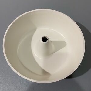 White Bundt Cake Pan Microwavable